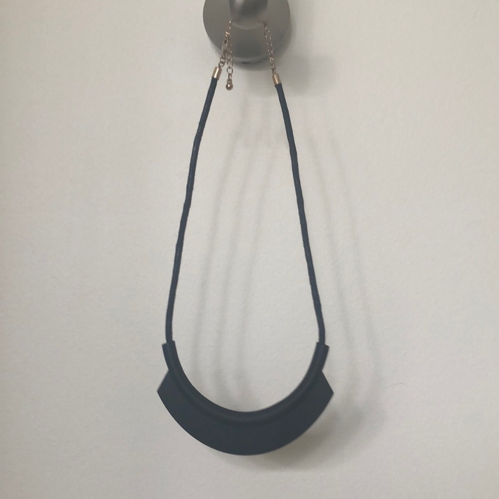 🎉3 for $15🎉 matte black short necklace